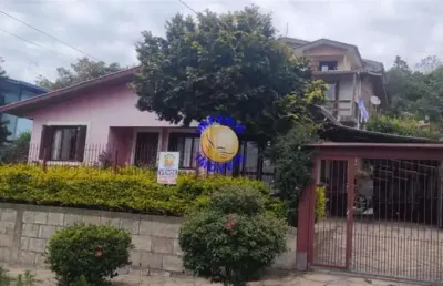 Império imóveis, vende 03 residências, localizada no bairro salgado