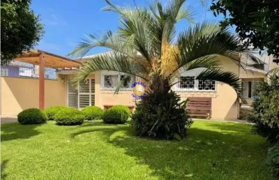 Império imóveis, vende casa semimobiliada, localizada no bairro jard