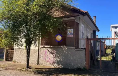 Império imóveis, vende casa mista, localizada no bairro panazzolo.;