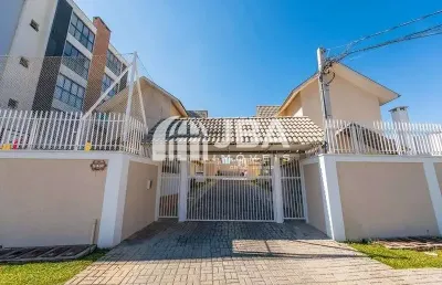 Casa em condomínio fechado com 3 quartos à venda na rua professor fábio de souza, 2461, portão, curitiba, 126 m2 por r$ 1.100.000