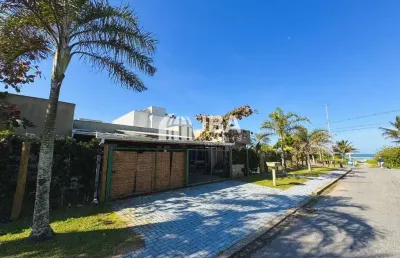 Casa com 4 quartos à venda na avenida deputado aníbal khury, 713, praia de leste, pontal do paraná, 130 m2 por r$ 1.400.000