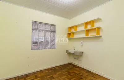 Sala comercial com 1 sala para alugar na rua coronel herculano de araújo, 40, novo mundo, curitiba, 12 m2 por r$ 600
