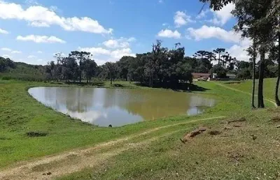 Chácaras com residencia, lagos matas, área 52030 m² (2.15 alq)  contenda pr