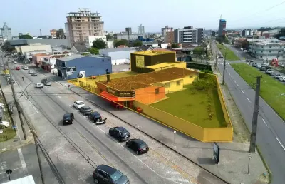 Terreno de esquina com alto potencial construtivo, próximo à av. das torres