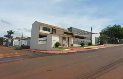 Sobrado amplo com 4 quartos e 2 suítes em cascavel – 5 minutos do centro!