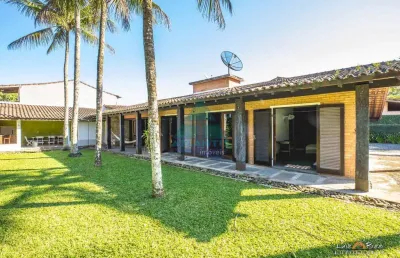 Casa com 4 dorms, condomínio lagoinha, ubatuba - r$ 3.2 mi, cod: 1466