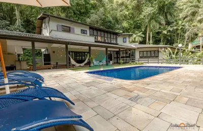 Casa com 5 quartos, condomínio domingas dias, ubatuba - r$ 3.8 mi, cod: 2598