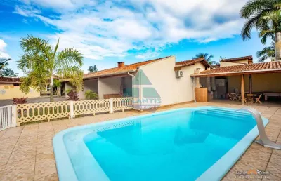 Residencial com 6 casas, praia do sapê - r$ 2.2 mi, cod: 1494