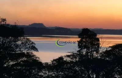 Fazenda a venda com102.794 mil metros quadrados , com sede  e 9 suites