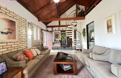 Belíssima casa semimobiliada e muito bem localizada, no bairro sta terezinha em gaspar sc