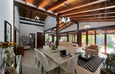Casa em condomínio fechado com 4 quartos à venda na Chácara dos Lagos, Carapicuíba 