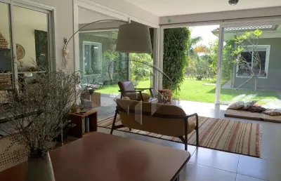 Casa em condomínio fechado com 3 quartos para alugar no Granja Viana II, Cotia 