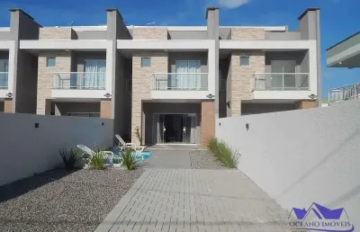Triplex com piscina a 1 quadra da praia n°01 do lote 10