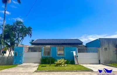Casa com piscina a 250 metros da praia no balneário eliane