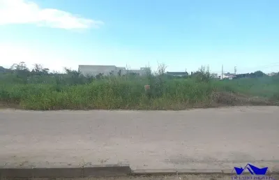 Terreno de meio de quadra 540 m²,rua pavimentada balneario eliana