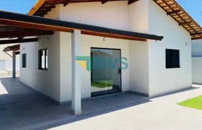 Imóvel impecável à venda em itanhaém-sp, jardim jamaica: 3 quartos, 2 salas, 3 banheiros, 4 vagas de garagem, 120 m² de área.