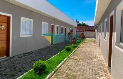 Casa à venda em itanhaém-sp, bairro cibratel 2: 2 quartos, 2 salas, 1 banheiro, 1 vaga de garagem - 52m² de área.
