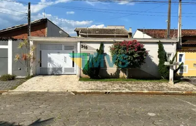 Imperdível oportunidade de adquirir uma casa de 3 quartos no jardim regina, itanhaém-sp!