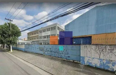 Galpão industrial com  11.978m², 10 vagas, pátio de manobra , 08 banheiros, refeitório e vestuário - vende-se ou aluga-se na lapa de baixo