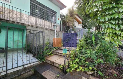 Sobrado a venda com 184m², 3 quartos, 2 banheiros e 1 vaga - água fria
