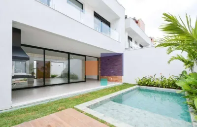 Casa a venda com 331m², 3 quartos, 6 banheiros sendo 3 suites e 3 vagas - indianópolis