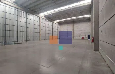 Galpão para locação 1025m², 7 banheiros, 8 vagas e 2 docas, piraporinha, diadema - sp