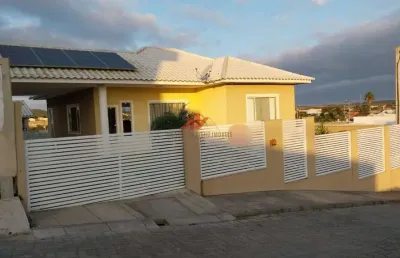 Casa em condomínio 2 dormitórios [1 suite] - energia solar - piscina
