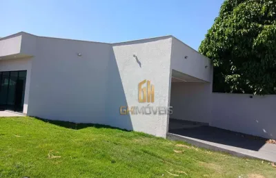 Casa com 3 quartos à venda na Rua 18, 1, Vila Santa Helena, Goiânia