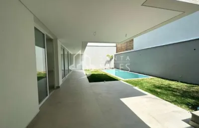 Condomínio de luxo em são paulo-sp, campo belo: casa com 4 suítes, 4 vagas e 4.510m² de área! aproveite esta oportunidade única!