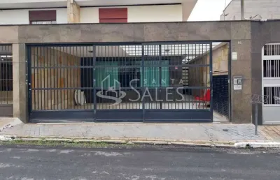 Casa bem localizada em rua tranquila. com 3 quartos 3 vagas.