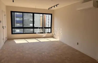 Imperdível! apartamento à venda em sp na vila nova conceição com 3 suítes e vaga de garagem - confira!