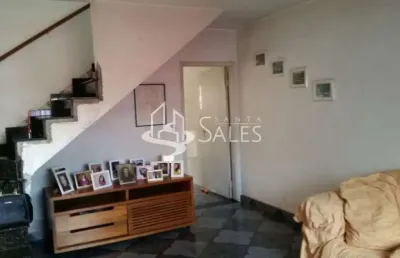 Ótima localização, sobrado bem construido....2dts, 2  vgs para carro.