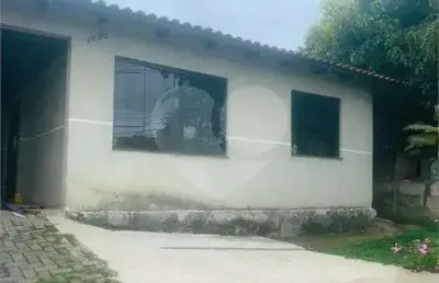 Casa com 3 quartos à venda na Rua Fernando de Noronha, 1290, Santa Cândida, Curitiba