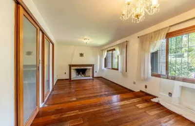 Casa em condomínio fechado com 3 quartos à venda na rua luiz voelcker, 740, três figueiras, porto alegre por r$ 1.870.000