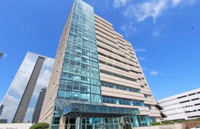 Apartamento para alugar na avenida dolores alcaraz caldas, 90, praia de belas, porto alegre por r$ 42.570