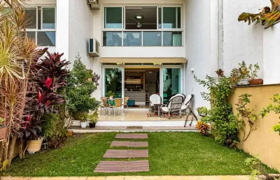 Casa em condomínio fechado com 3 quartos à venda na rua professor ulisses cabral, 256, chácara das pedras, porto alegre por r$ 2.800.000
