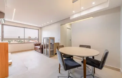 Apartamento com 2 quartos à venda na rua cipó, 392, jardim europa, porto alegre por r$ 1.250.000
