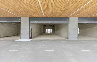 Ponto comercial para alugar na rua anita garibaldi, 1835, boa vista, porto alegre por r$ 16.700