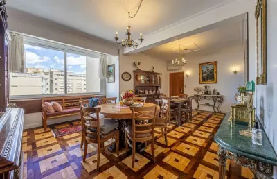 Apartamento com 3 quartos à venda na rua ramiro barcelos, 1081, moinhos de vento, porto alegre por r$ 1.180.000