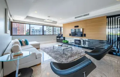 Apartamento com 3 quartos à venda na rua eudoro berlink, 77, moinhos de vento, porto alegre por r$ 3.390.000