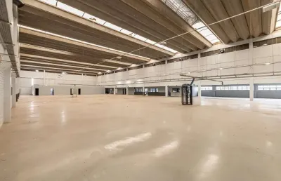 Prédio para alugar na avenida das indústrias, 915, anchieta, porto alegre por r$ 150.000