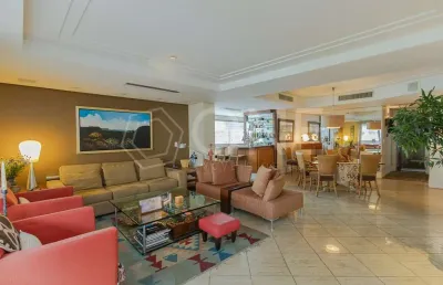 Apartamento com 3 quartos à venda na rua carvalho monteiro, 257, petrópolis, porto alegre por r$ 2.000.000