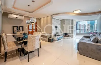 Apartamento com 3 quartos à venda na rua líbero badaró, 65, passo da areia, porto alegre por r$ 1.200.000