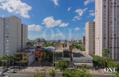 Apartamento com 3 quartos à venda na rua vinte e quatro de outubro, 925, moinhos de vento, porto alegre por r$ 900.000