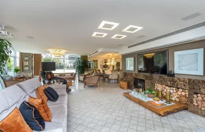 Apartamento com 4 quartos à venda na rua comendador rheingantz, 635, bela vista, porto alegre por r$ 6.000.000