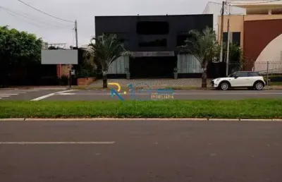 Salão comercial a venda  ,terreno de 750 m ²  e  910 m² de construção  .