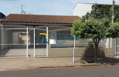 Casa a venda  com terreno de 350,38 m²  e 106,95 m² de construção jd. hedy