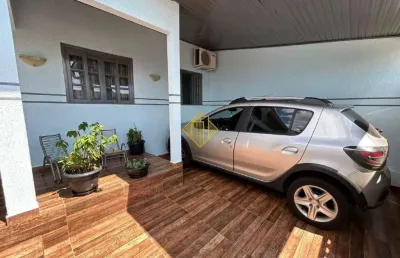 Casa com 3 quartos cozinha planejada e duas vagas de garagem esmeralda cascavel pr