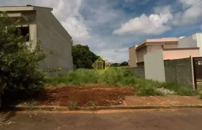 Terreno à venda na Vila Becker, Toledo 