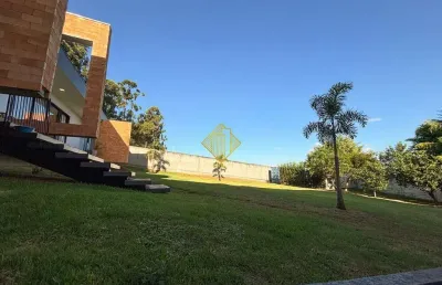 Refugio de luxo e tranquilidade, chacara a 7 km do centro da cidade!